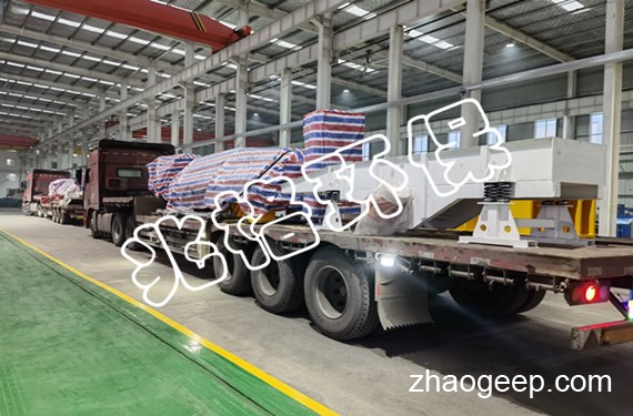 兆格環(huán)?？蛻粲嗁彽?套全自動(dòng)液壓壓榨機(jī)按期發(fā)貨